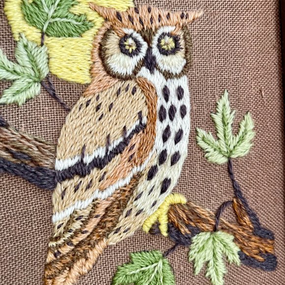 Set of 5 Vintage 1970s Owl Yarn Crewel Embroidery art (4 small 1 large) - Picture 4 of 8